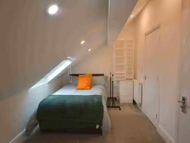 Nice 1 Room 78 Cotswold Street, L7 6 Beds 6 Baths
