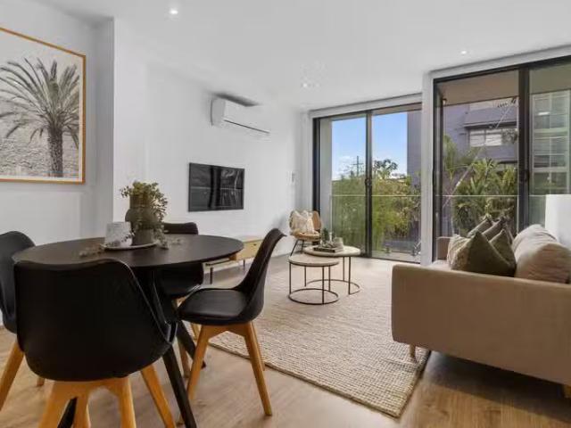 For Rent! 1E Cardigan Street, St Kilda East VIC 3183