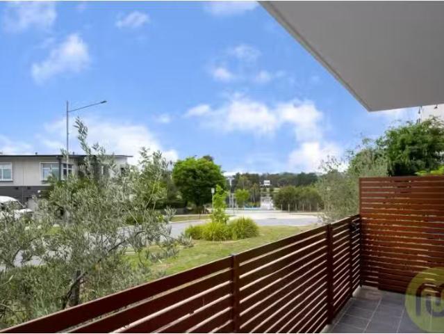 Charming 204/12 Limburg Way, Greenway Apartment for rent List.