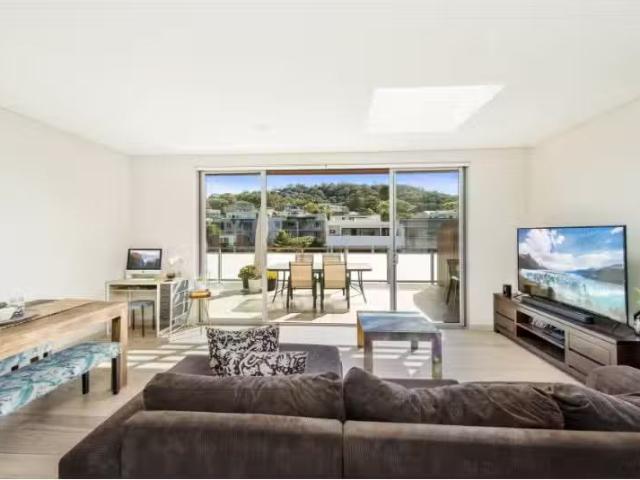 Deal! 204/316 Barrenjoey Road, Newport Apartment for rent Lis.