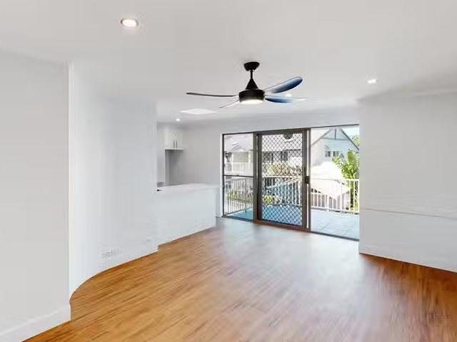 Unique 208/24 Lake Weyba Drive, Noosaville, QLD 4566