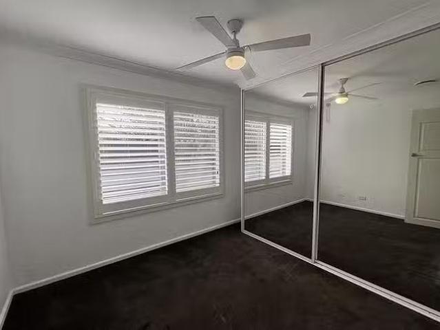 For Rent! 208 Brisbane Water Drive, Point Clare, NSW 2250