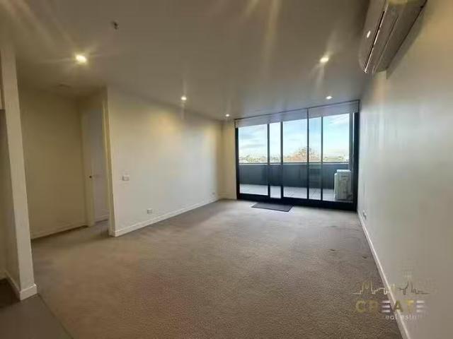 Just in! 209/1 Foundry Road, Sunshine, VIC 3020