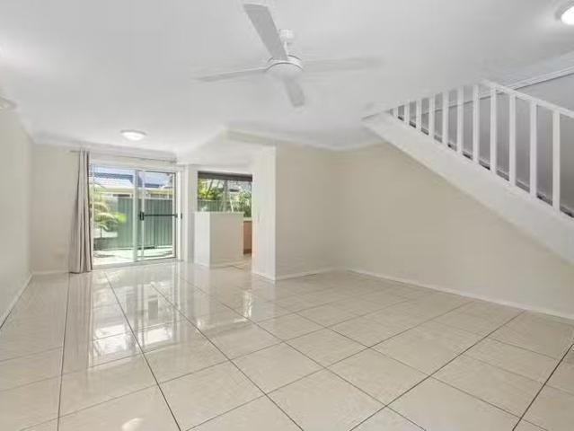 Unique 201/215 Cottesloe Drive, Mermaid Waters, QLD 4218