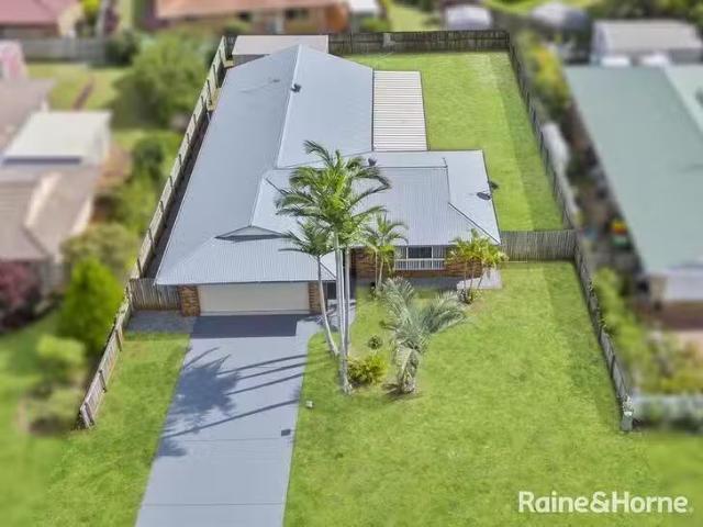 Charming 20 Daysland Street, Victoria Point, QLD 4165