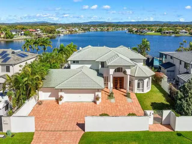 For Rent! 20 Eastbank Terrace, Helensvale, QLD 4212