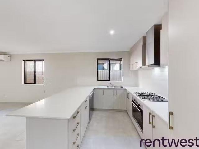 For Rent! 20 Merewether Avenue, Alkimos, WA 6038