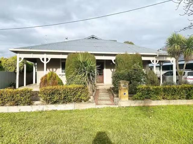 For Rent! 20 Sutton Street, Cootamundra, NSW 2590