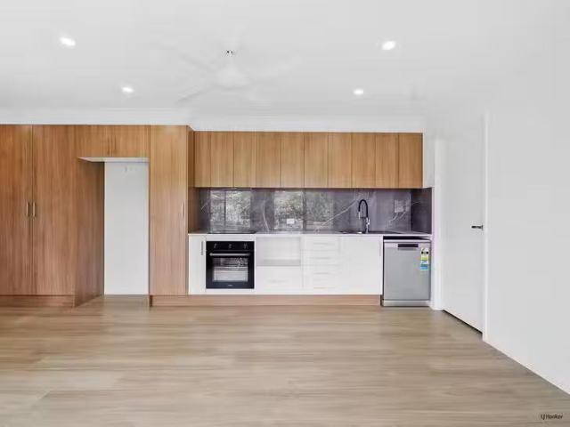 Cheap 20A Crusader Way, Nerang, QLD 4211