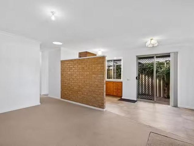 Just in! 20B Pentland Crescent, Dudley Park, WA 6210