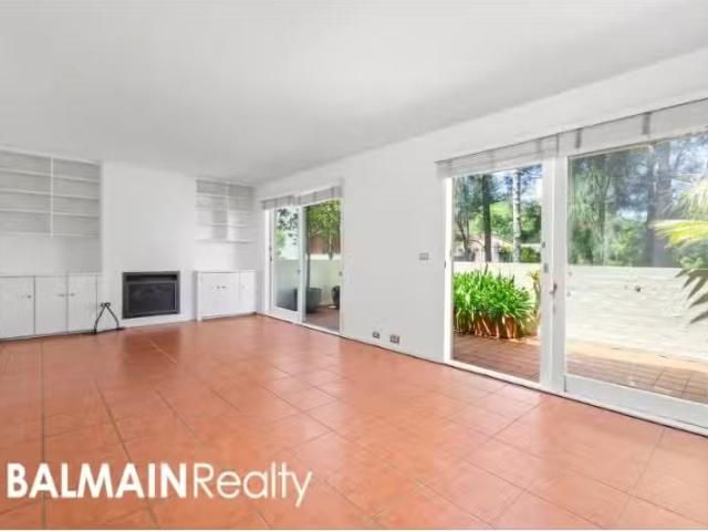 Nice 2/146 Darling Street, Balmain Townhouse for rent Listed.