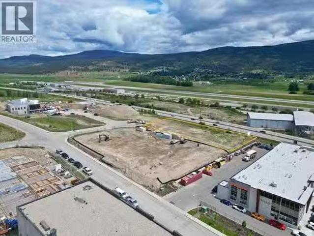 Deal! 2155 Optic Court, Kelowna, BC, V1V 2K5 commercial for.
