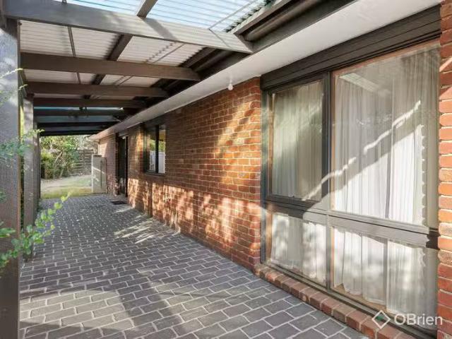 Rental! 2/15 Reid Street, Frankston, VIC 3199