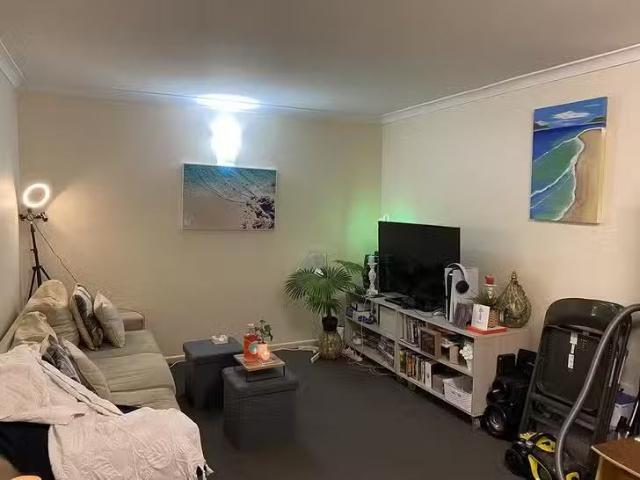 Cheap 2/15 Strathairlie Square, Macgregor, QLD 4109