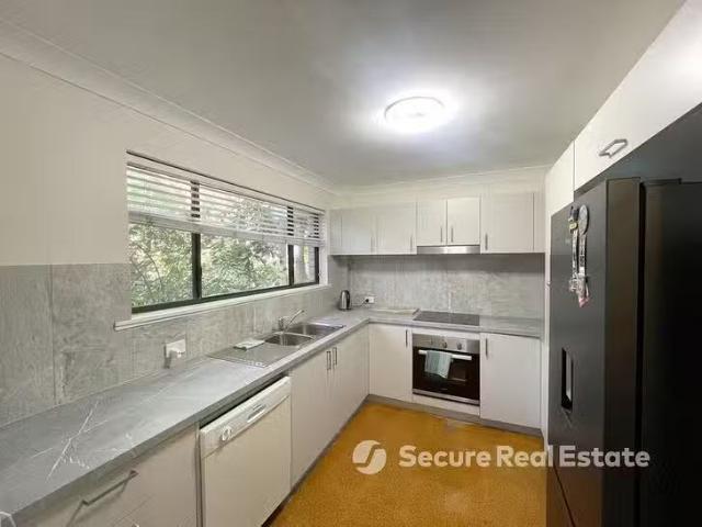 Charming 2/17 Dunmore Terrace, Auchenflower, QLD 4066