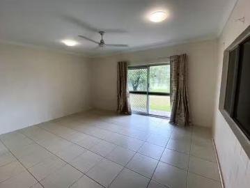 For Rent! 2/19 Jackson Close, Westcourt, QLD 4870