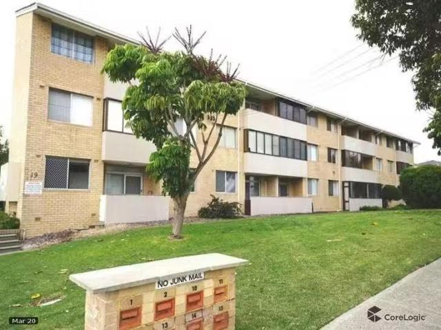 Just in! 2/19 Raymond Street, Yokine, WA 6060