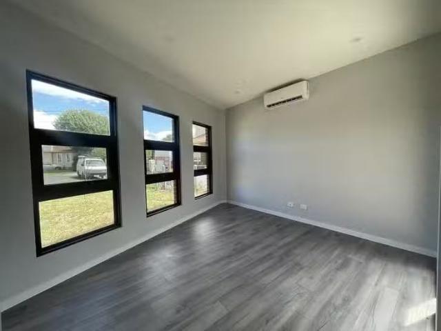 Rental! 2/10 Anne Court, Broadmeadows, VIC 3047