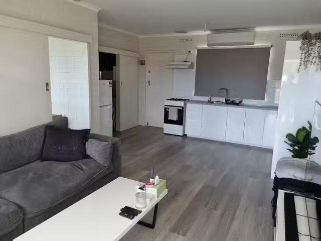 Cozy 2/10 Herbert Street, Risdon Park, SA 5540
