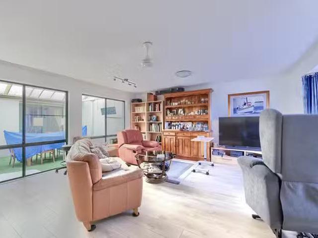 New 211/4 Melody Court, Warana, QLD 4575