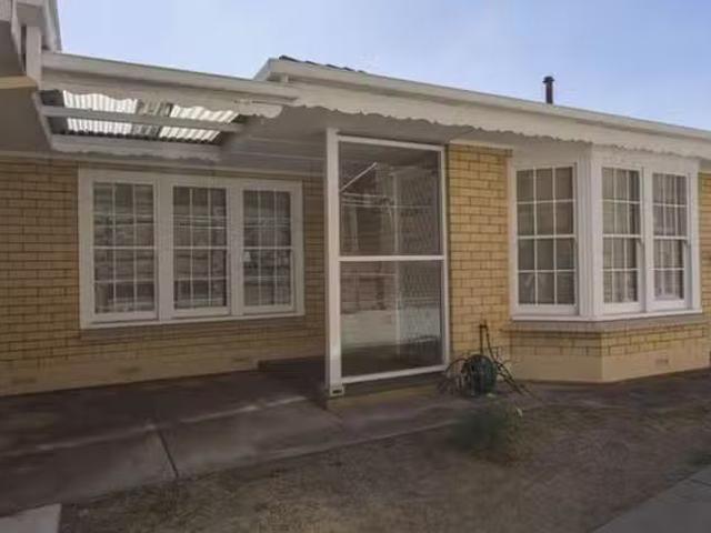 Cozy 2/118 Seaview Road, Henley Beach South, SA 5022