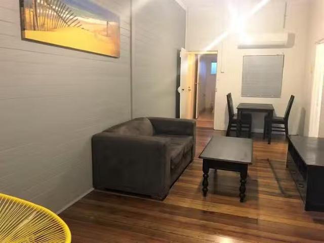Deal! 2/11 King Street, North Mackay, QLD 4740