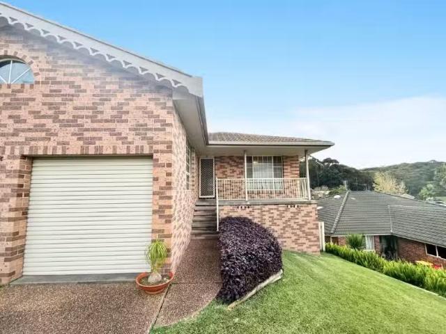 Nice 2/12 Herd Street, Mount Hutton Townhouse for rent Listed.