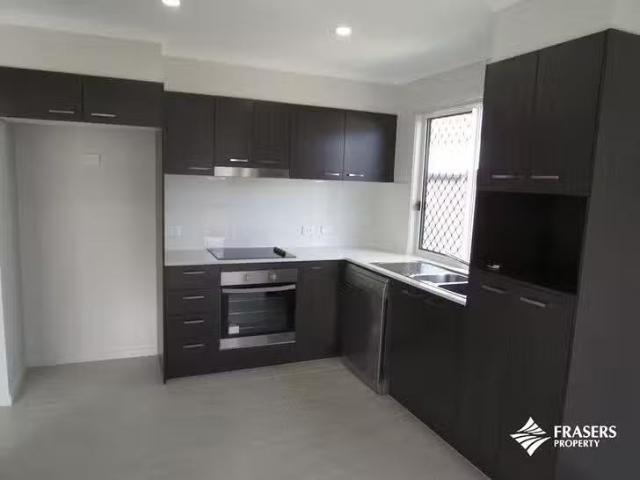 Charming 2/13 Kearon Way, Morayfield, QLD 4506