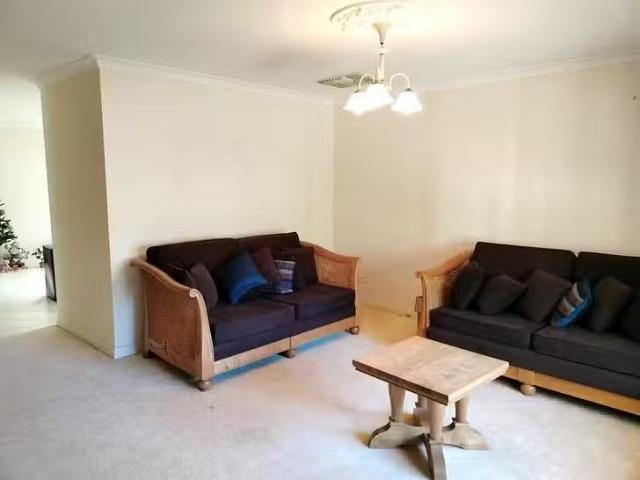 Deal! 21 Cotherstone Road, Kalamunda, WA 6076