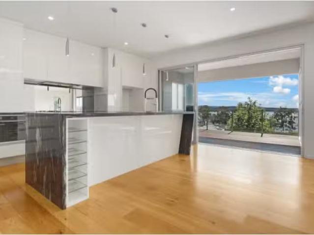 Cheap 21 Albert Street, Valentine House for rent Listed by Le.