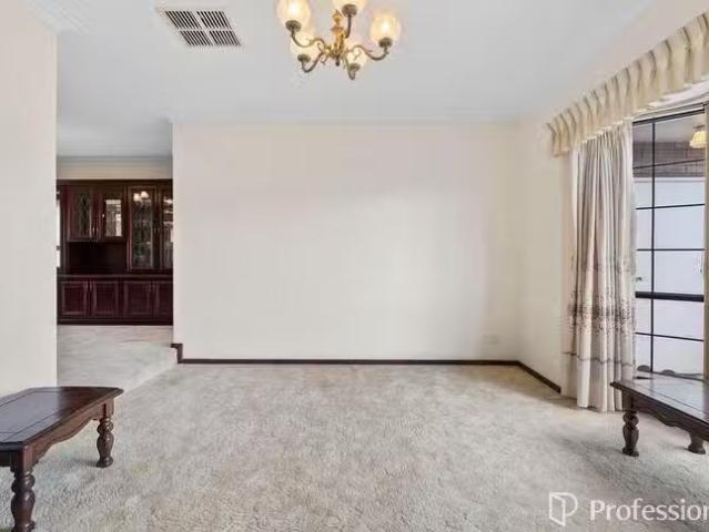 For Rent! 21 Naunton Crescent, Eden Hill, WA 6054