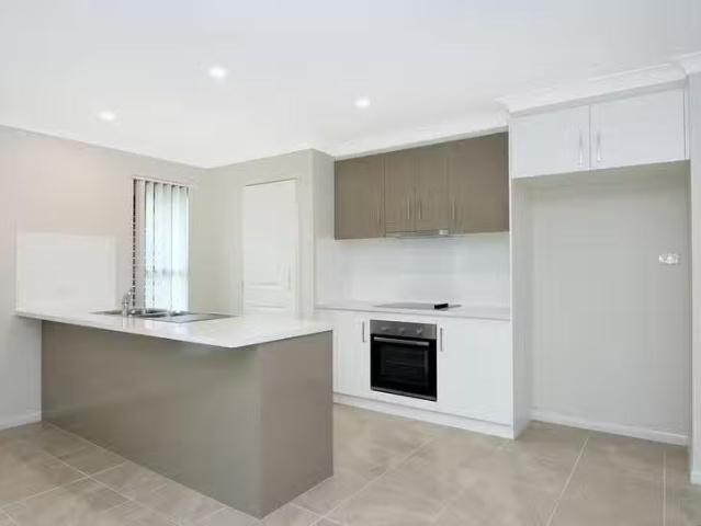 For Rent! 21 Tallowwood Boulevard, Cotswold Hills, QLD 4350