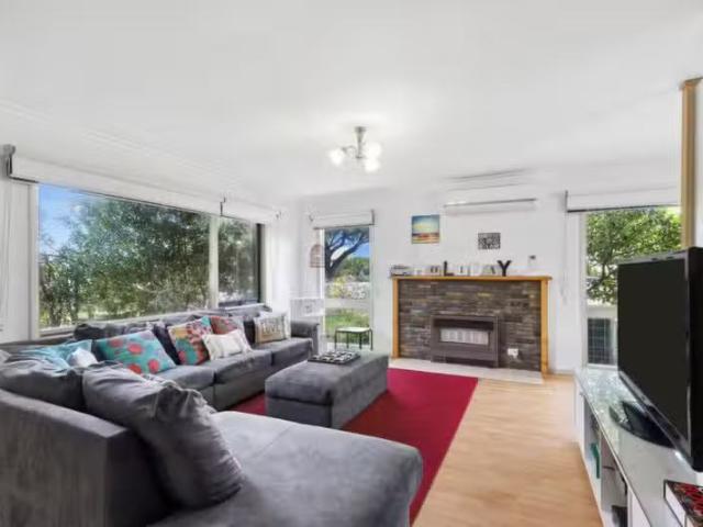 New 21 Valda Crescent, Ocean Grove VIC 3226 House For Lease