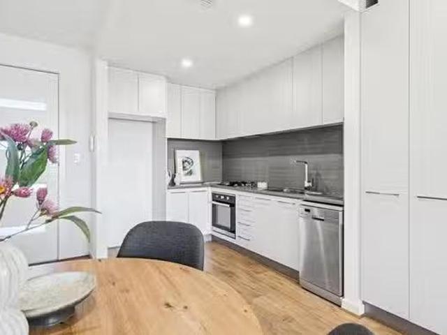 Deal! 2/1B Kitchener Street, Kilburn, SA 5084