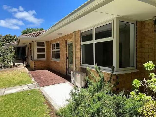 Just in! 2/24 Cudmore Avenue, Toorak Gardens, SA 5065