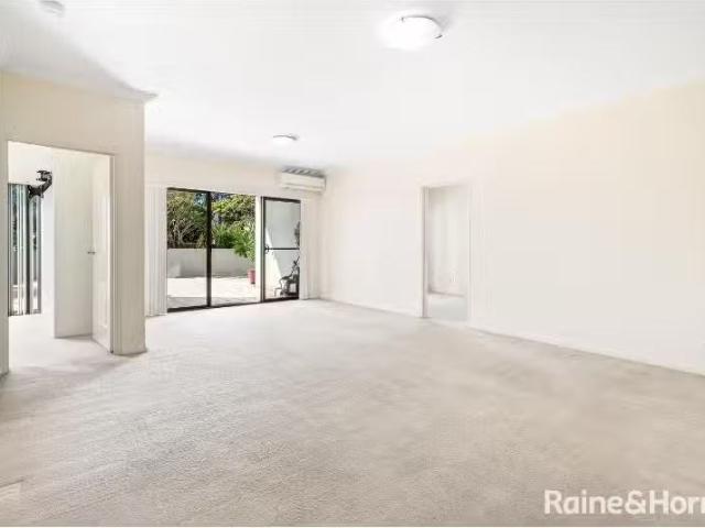 Cozy 2/232 Slade Road, BEXLEY NORTH Apartment for rent Listed.