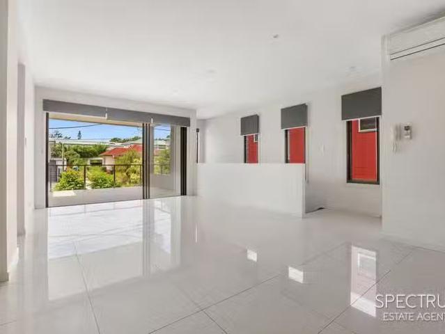 Nice 2/23 Howsan Street, Mount Gravatt East, QLD 4122