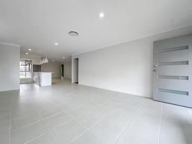Charming 22 Caspian Circuit, Woongarrah, NSW 2259