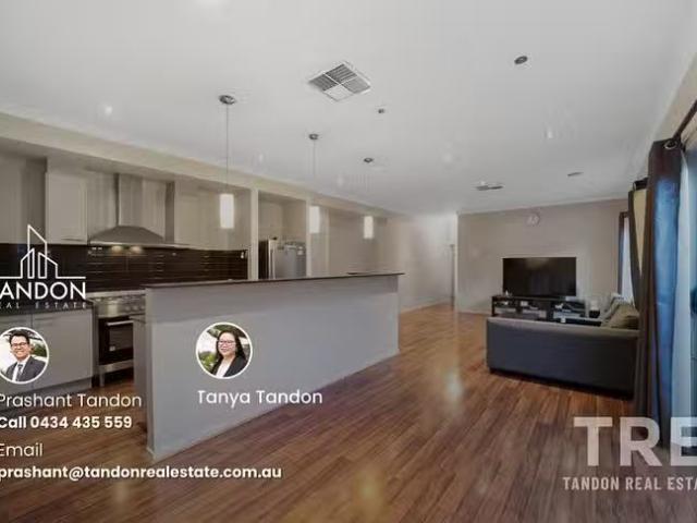Charming 22 Eltham Parade, Manor Lakes, VIC 3024