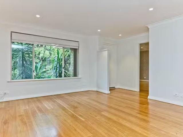 Unique 2/2 Forbes Road, Applecross, WA 6153
