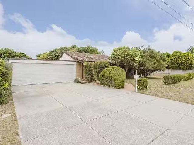 Rental! 22 Fawkner Road, Two Rocks, WA 6037