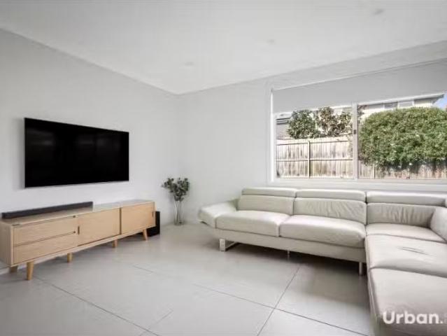 Unique 22 Freesia Street, Marsden Park House for rent Listed.