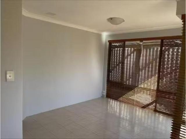 Rental! 22 Maranon Crescent, Beechboro, WA 6063