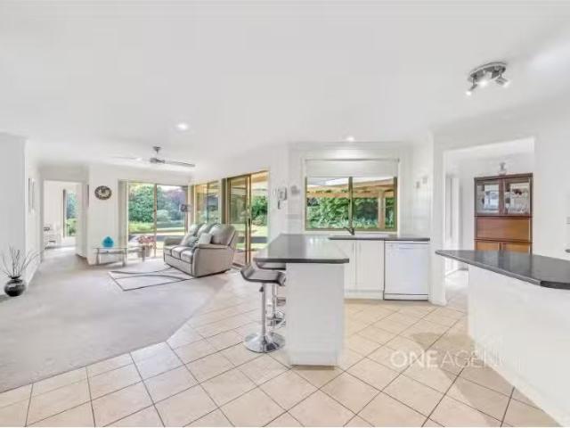 Unique 22 Wayfield Way, Port Macquarie House for rent Listed.