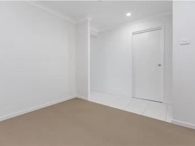 Nice 22B Crestwood Road, Thornton Townhouse for rent Listed b.