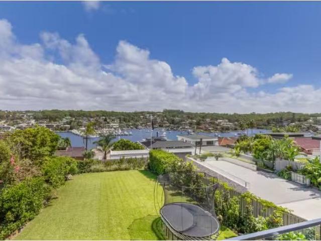 Deal! 235 Woolooware Road, BURRANEER House for rent Listed by.