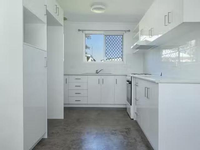 For Rent! 2/36 Canberra Street, Harristown, QLD 4350