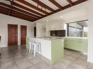 Charming 236 Fraser Road, DUNOON House for rent Listed by Yvo.