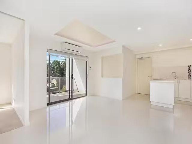 Cozy 23/8 Bradford Street, Labrador, QLD 4215