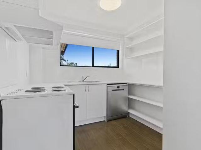 New 2/39 Cabarita Avenue, Tugun, QLD 4224